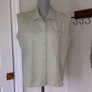 Woolrich Sleeveless button up shirt, Sz XL